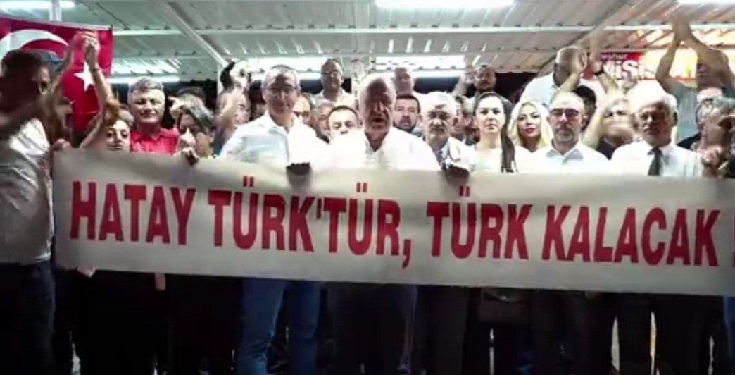 enesozgencc's tweet photo. @umitozdag Hocam Esenyurt da el atarmısınız https://t.co/20s6vHYthw