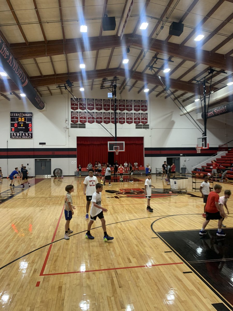 LuersBasketball's tweet photo. Knights Kids 🏀 Camp got started this morning with 62 campers! Today was filled with competitions and 3 on 3! The future Knights had a blast with current Knights! #LuersSpirit https://t.co/METtLEyzvx