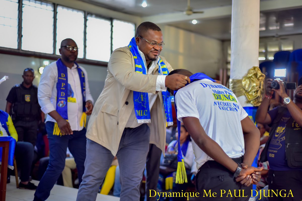 WolffMugos's tweet photo. #RDC-Kinshasa, MLC : la Dynamique Me Paul Djunga désormais installée dans la commune de Ngiri Ngiri

Nous jeunes soutenons la vision patriotique du digne Fils du pays @Pdjunga @DynamiqueDjunga 
Merci pour tout ce que vous faites. https://t.co/WiiDHudRos