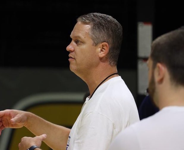 GoMocsMBB's tweet photo. Working. ⚠️💨

Buckle up, Mocs fans. https://t.co/rbSkN95crV