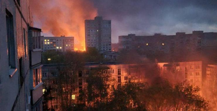 Why is the country, which is destroying a shopping center #Kremenchuk  with hundreds of people, shelling residential areas of #Kharkiv still not recognized as a #terrorist?
Think #putin is so angry, will disappoint you.) The majority of the population likes it, others do not care