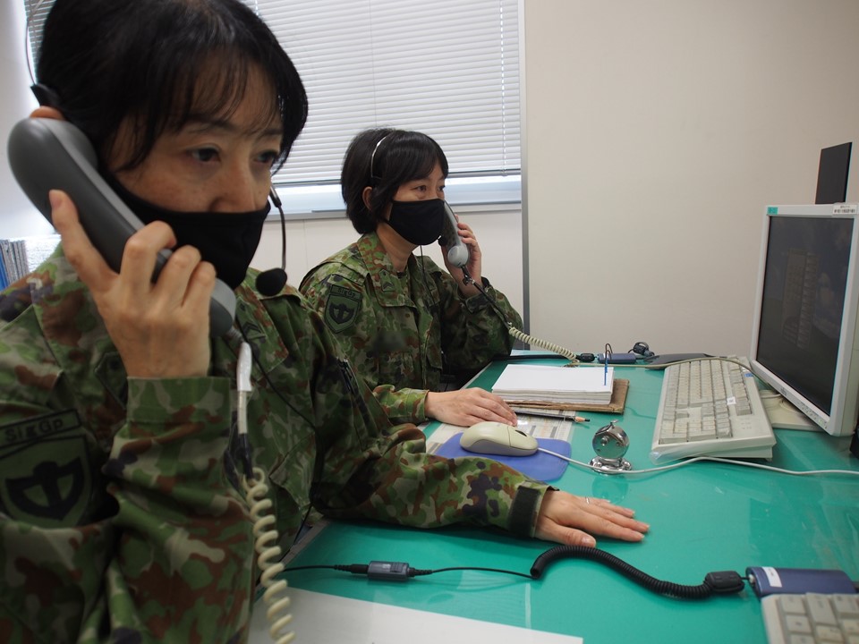 本日は、高知駐屯地で勤務する「働く女性自衛官・職員」の紹介をします