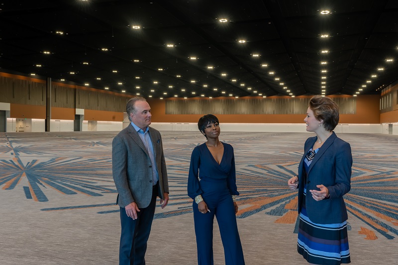 RenasantConv's tweet photo. 118 thousand.... that's how many square feet we have in our Exhibit Hall! That's a whole lot of room for a whole lot of fun. Whatever event you can dream up, we have the space for it.
.
#ConventionCenter #MeetingPlanners #Meetings #ExploreMemphis #OnlyInMemphis #Conferences https://t.co/SVyAXciYzV