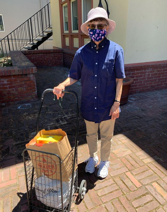 ClausenHouse's tweet photo. Clausen House would like to recognize an outstanding citizen of our community. Sandy Sher has been donating groceries to Clausen House for 2 years. https://t.co/y5i1UhVCfd