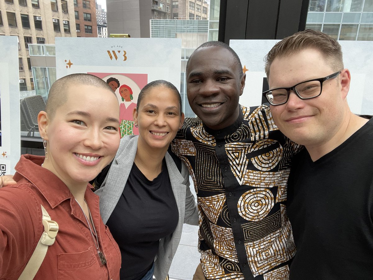 Dr Hans 👑 tweet media