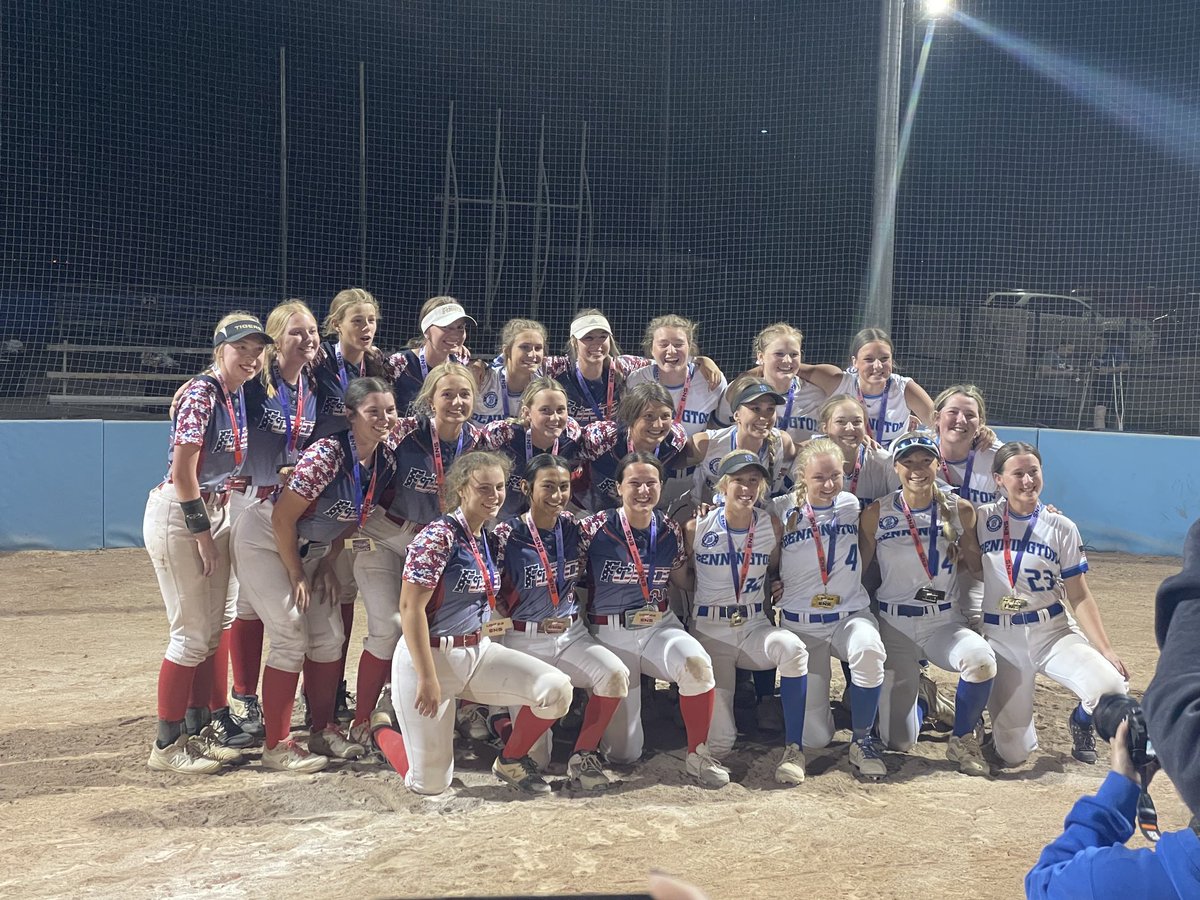 larry122577's tweet photo. Hats off to very well coached and class act Bennington team who won the class B state tournament. We made them earn it pushing them to a winner take all game. Fremont played 7 games on Sunday to finish running up. So proud of this team and their toughness. #family#relentless. https://t.co/gueaxX6AzW