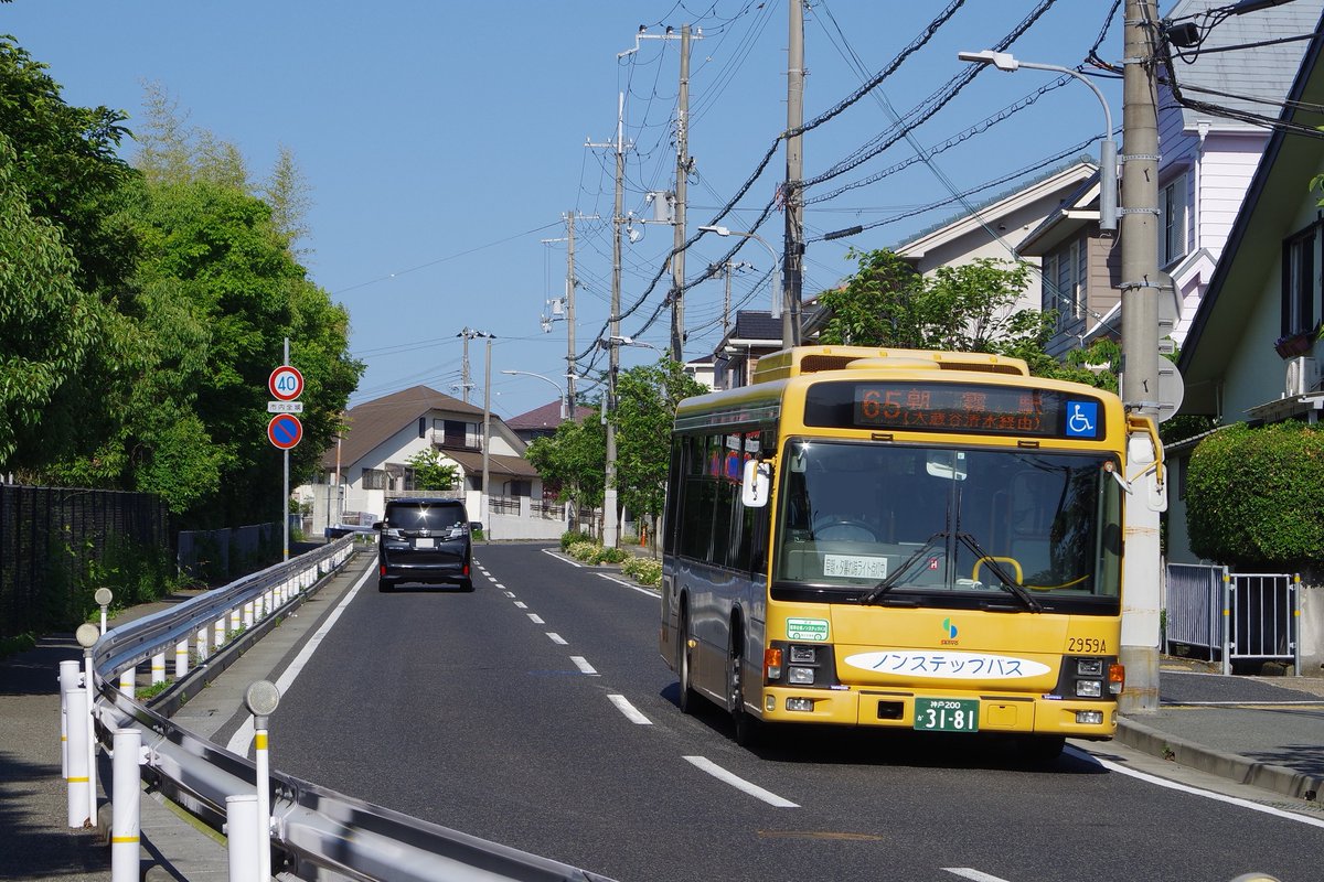 sanyo_bus3715's tweet photo. 65系統は朝霧駅から松が丘、朝霧を経て朝霧駅へと戻る循環路線です。
以前は明石駅への乗り入れもありましたが、今は朝霧駅を始発とする2路線だけになりました。T|・∀・| https://t.co/RfXG3mVq2S