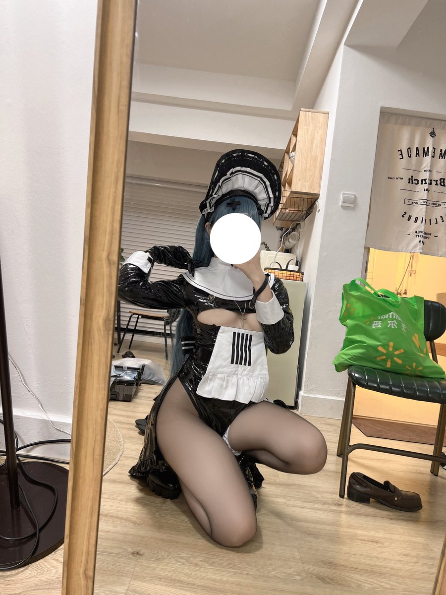 🖤
🧦@FEIENSILKY    

 #绯隐FEIEN #绯隐丝袜 #绯凡柔美隐享丝滑 https://t.co/Ok7wlbeSWk