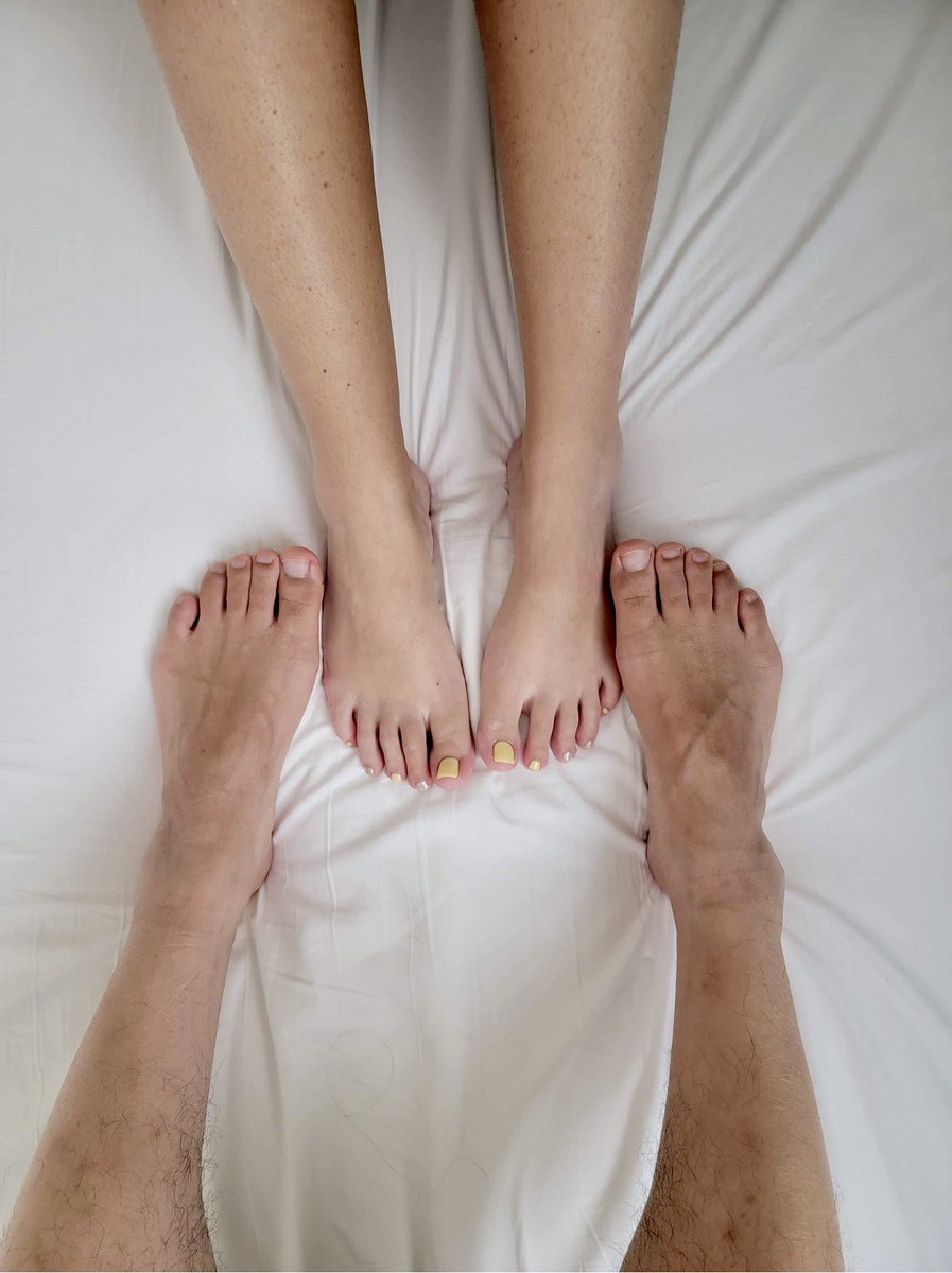 feetsnacks's tweet photo. it’s a cute day to s*ck on some #toes https://t.co/7jfGrsABAj