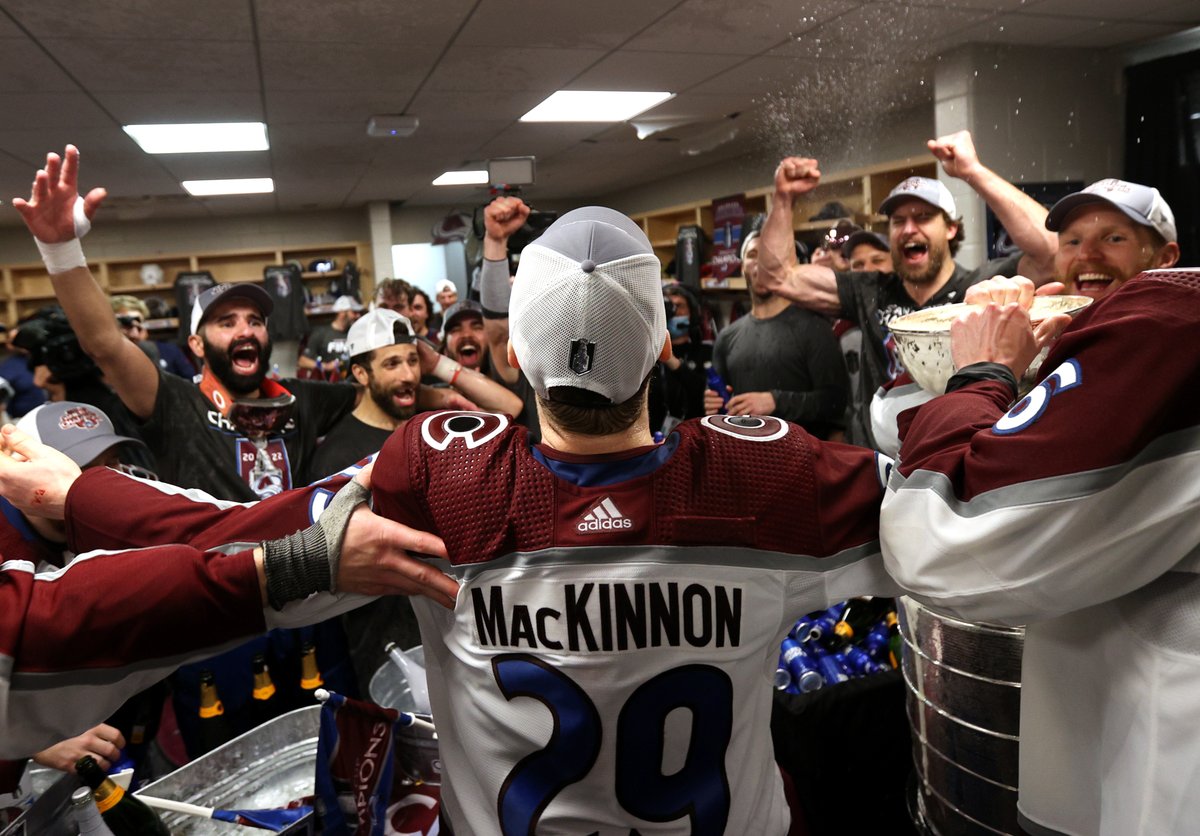 NHL's tweet photo. #StanleyCup pics that go hard: https://t.co/meOE34BfsI