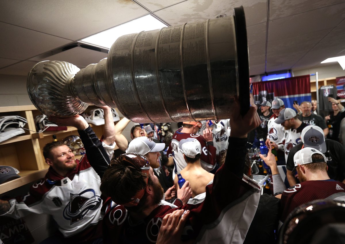 NHL's tweet photo. #StanleyCup pics that go hard: https://t.co/meOE34BfsI