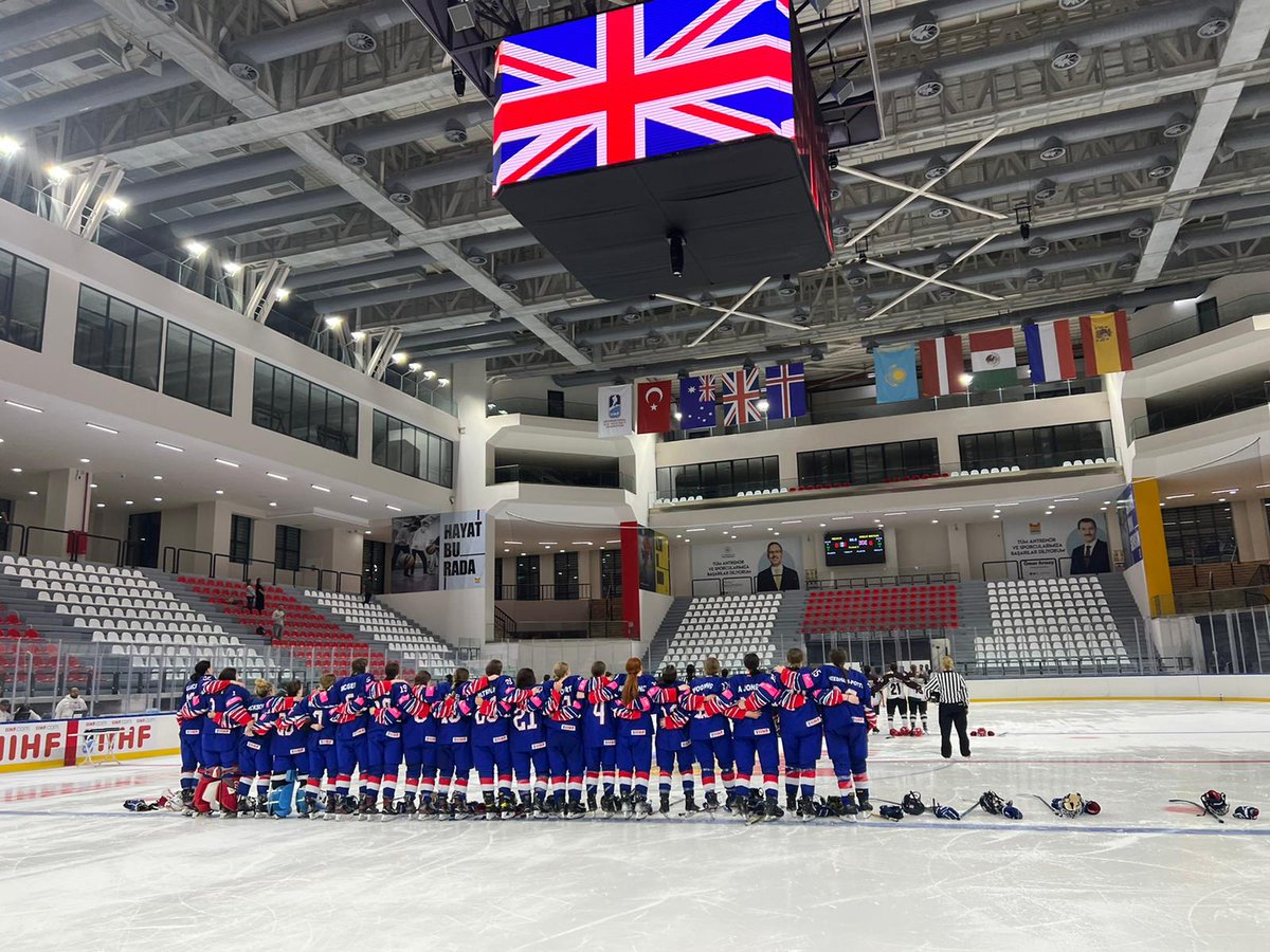 📰 MATCH REPORT 📰

🇬🇧 Great Britain began their <a href="/IIHFHockey/">IIHF</a> Under-18 Women's World Championship Division II campaign with a 6-0 victory over Mexico in Group A in Istanbul 🇬🇧

⬇️ Read more ⬇️

icehockeyuk.co.uk/mexico-u18-wom…