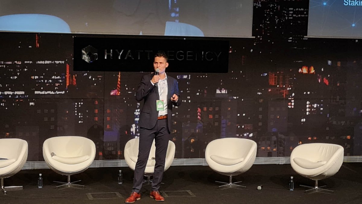 imperiumindex's tweet photo. 📸Wrapping up the day with a few more pics from the European Blockchain Convention

See you tomorrow as Liviu will join the conversation in the panel “Volatility vs. Stability: Indexes in Crypto”🗣
#Imperium #TheCryptoIndex #Barcelona #EBC #EuropeanBlockchainConvention #EBCfamily https://t.co/dYAnjjommK