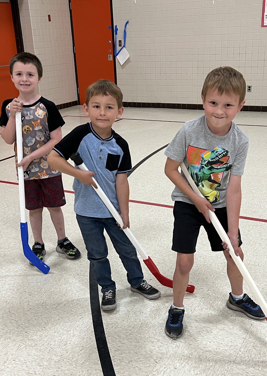 sarahvmn's tweet photo. Anyone and everyone can be a leader! At ESY, one of our third grade boys was teaching the first graders how to play floor hockey; and a bunch of our girls of all different ages checked on their friend who got hurt. #lmemagic #montimagic #highexpectationsforall https://t.co/C2rQ1XDAEr