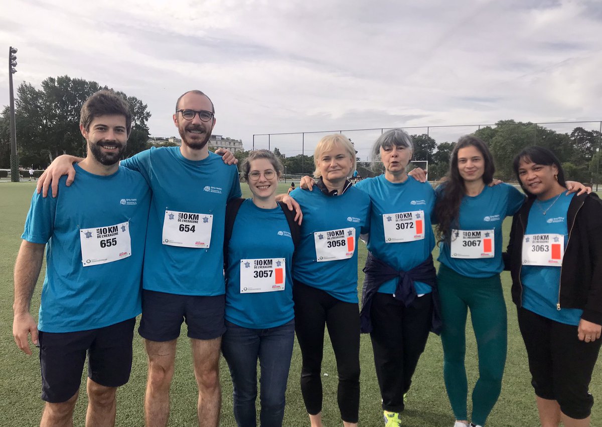 GallCorty's tweet photo. @GhuParis @10KmHex @lagrandeclassiq Une ambiance, du soleil, des sourires pour la Team addictologie du @GhuParis en apportant notre soutien au profit de l’association @UNAFTC1 💪! https://t.co/Al3LVPSLgz