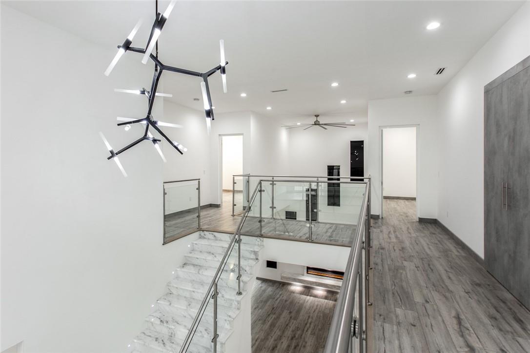 dagmarsands's tweet photo. 10570 Parsons Rd (home for sale) in Johns Creek, GA at $2,295,000. Two story modern/European home with wraparound balcony, walk-in closets and thermostats in each bedroom, intercom system, Japanese toilets that are heated &amp; have remote controls, &amp; garage. https://t.co/LRkdEZTqtF https://t.co/Cp7n3uXBtS