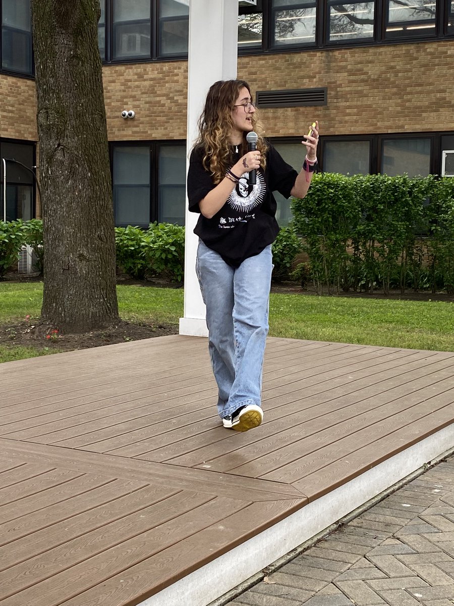 bhsphilosophy's tweet photo. I was going through my photos and I realized I never posted the rap battle pictures! I present to you the contestants from epic rap battles of philosophy #wearebethpage #waynation #epicrapbattles https://t.co/4PcCtvtxuC