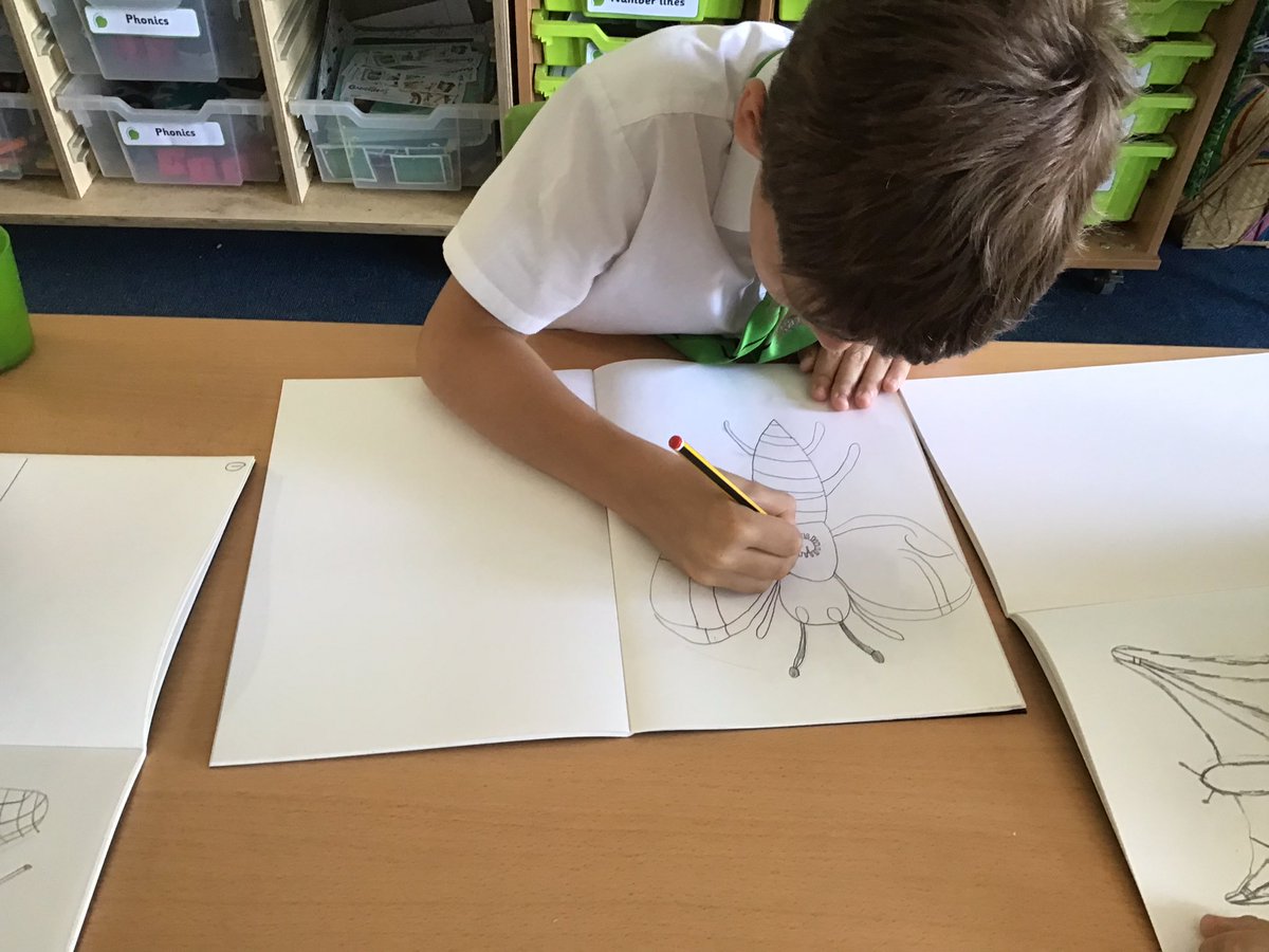 LindenRDCedar's tweet photo. Amazing sketching of Mike Libby bugs #lindenart #lindensketching #mikelibby @lindenroad https://t.co/3scfW6zZN2