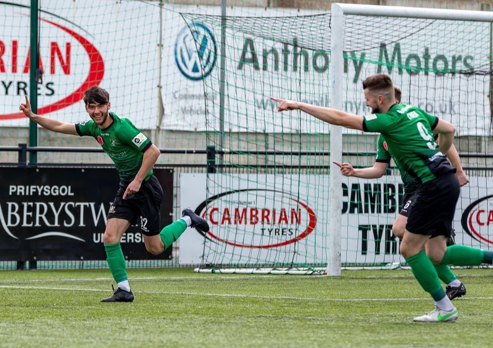 ✍️ Cam to remain in Black &amp; Green!

👉 bit.ly/3xSUUeW

#AberAsOne #Seasiders