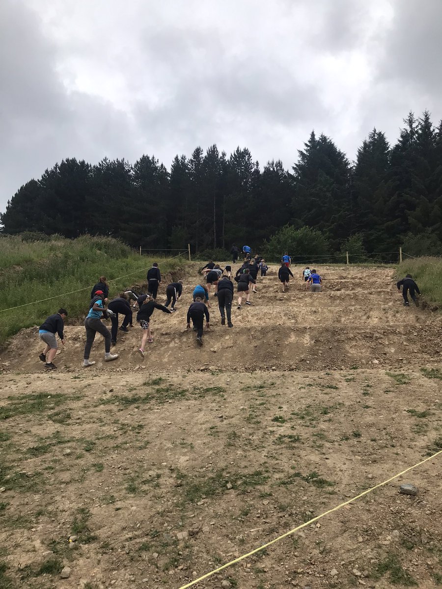 KilcoolePS's tweet photo. Cooperative games, bivouac building, toasted marshmallows by the fire, obstacles after more obstacles but overcome by all. Great day last Friday @AliveOutside in Kilruddery #ASF22 #wellbeing https://t.co/GElqyKTyoO