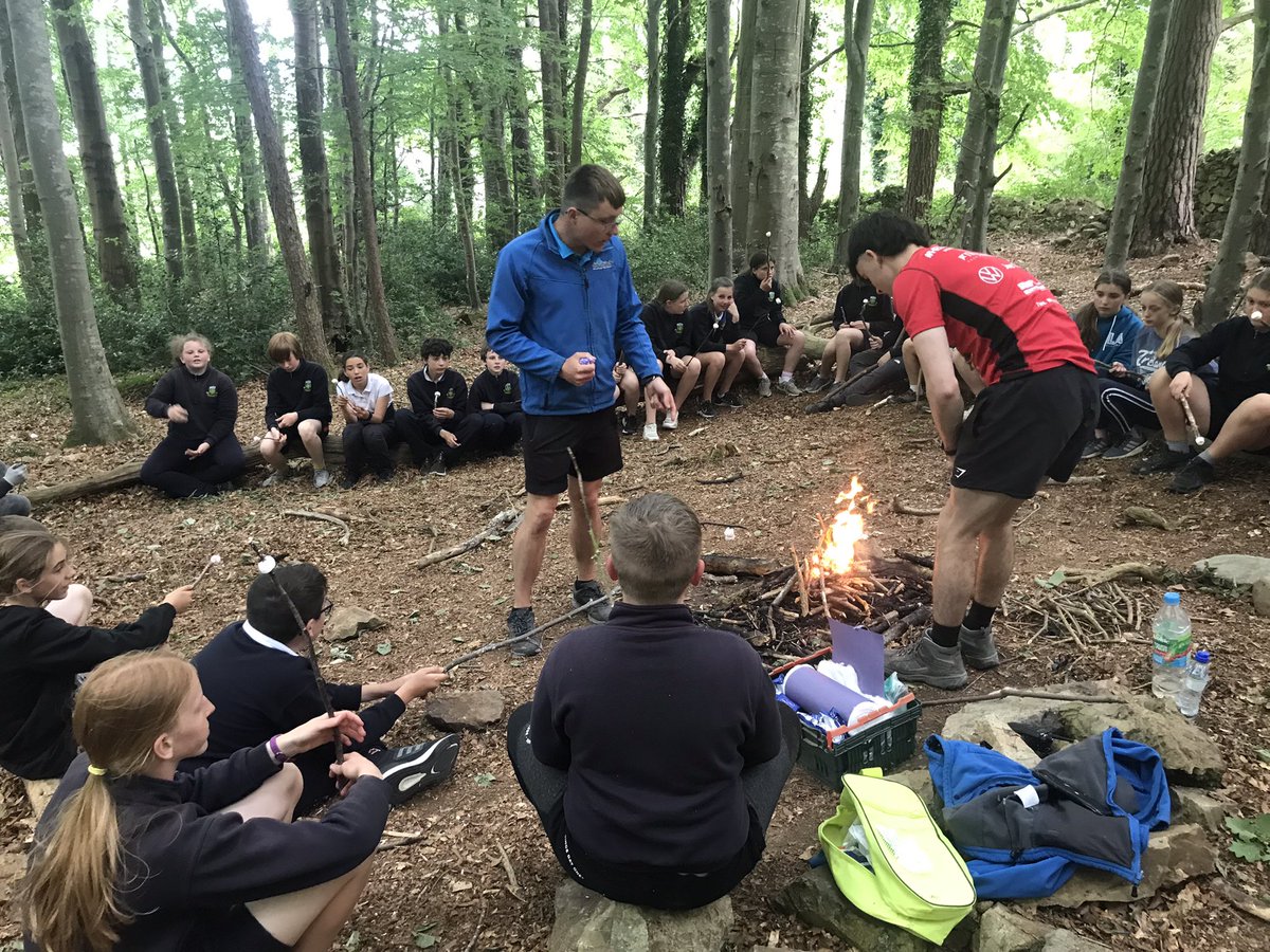 KilcoolePS's tweet photo. Cooperative games, bivouac building, toasted marshmallows by the fire, obstacles after more obstacles but overcome by all. Great day last Friday @AliveOutside in Kilruddery #ASF22 #wellbeing https://t.co/GElqyKTyoO