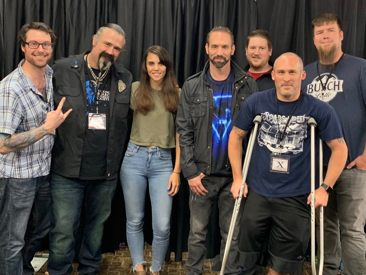 BigNickSimons's tweet photo. This photo popped up in my phones picture of the day today. The ol #VidiSpace Michigan #Paracon invasion 2019! @NickGroff_ @ElizabethSaint_ @danklaes @MikeCouch_LLF @HausOfSchreck @TisMeAaronGee https://t.co/itrjb7gSFa