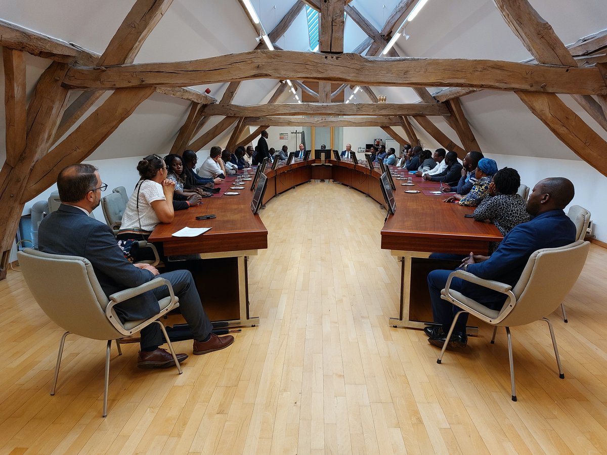 Visite du Ministre de l'enseignement supérieur et universitaire de RDC à @Gembloux Agro-Bio Tech <a href="/UniversiteLiege/">Université de Liège</a>  de Liège avec le Doyen, rencontre avec les doctorants congolais et signature d'un accord avec l'Institut facultaire des sciences agronomiques (IFA) de Yangambi.
