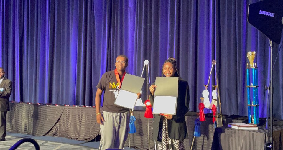 CentralMagnets's tweet photo. Shout out to @CChandlerTeach and her students Nyla Porter and Anthony Ramsey 
Educator’s Rising won 2nd Place at National’s in Washington, DC
@JCPSHighEA_MAC @JCPSAsstSuptHS @LouisvilleCHS @JCPS_CTE @JCPSKY https://t.co/v0lzi3dBPJ