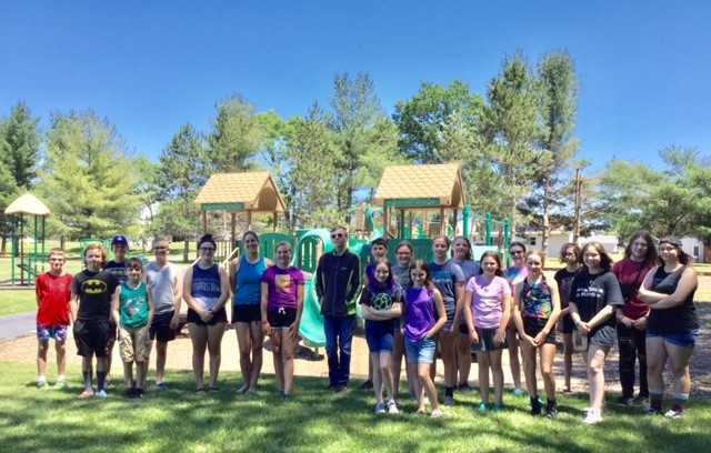 ByronLibrary's tweet photo. #ByronLibrary teens enjoyed a water balloon fight, a Nerf gun war, giant Jenga, bags, sidewalk chalk and a game of woodchips tag at our recent Outdoor Extravaganza! #byronlibraryteens https://t.co/8WMlvrHeFm