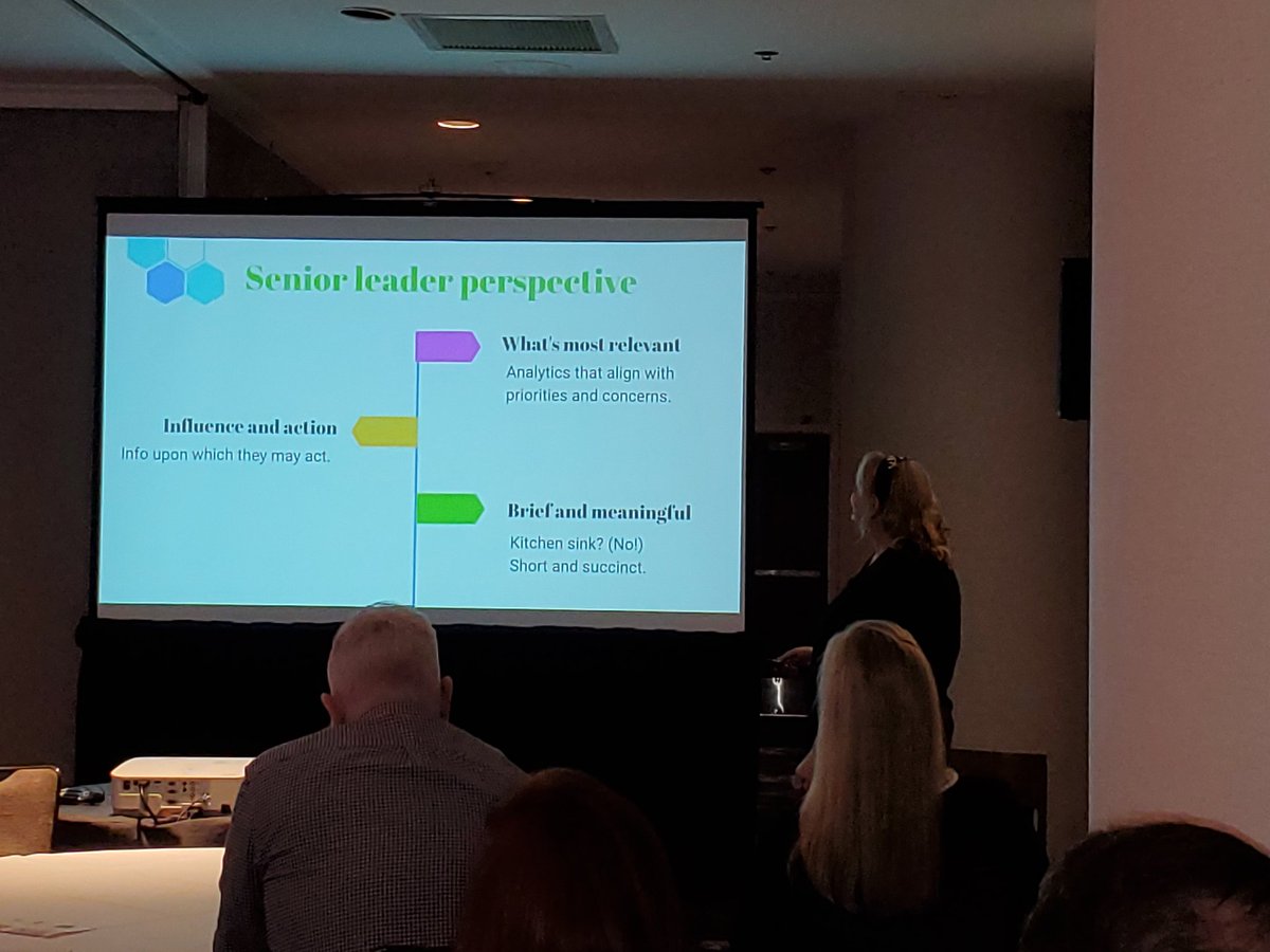 WIIFM, data for senior leaders need a one-minute overview. How to get attention &amp; earn trust. #IABC22 <a href="/robinrox/">Robin Hamlet</a>
