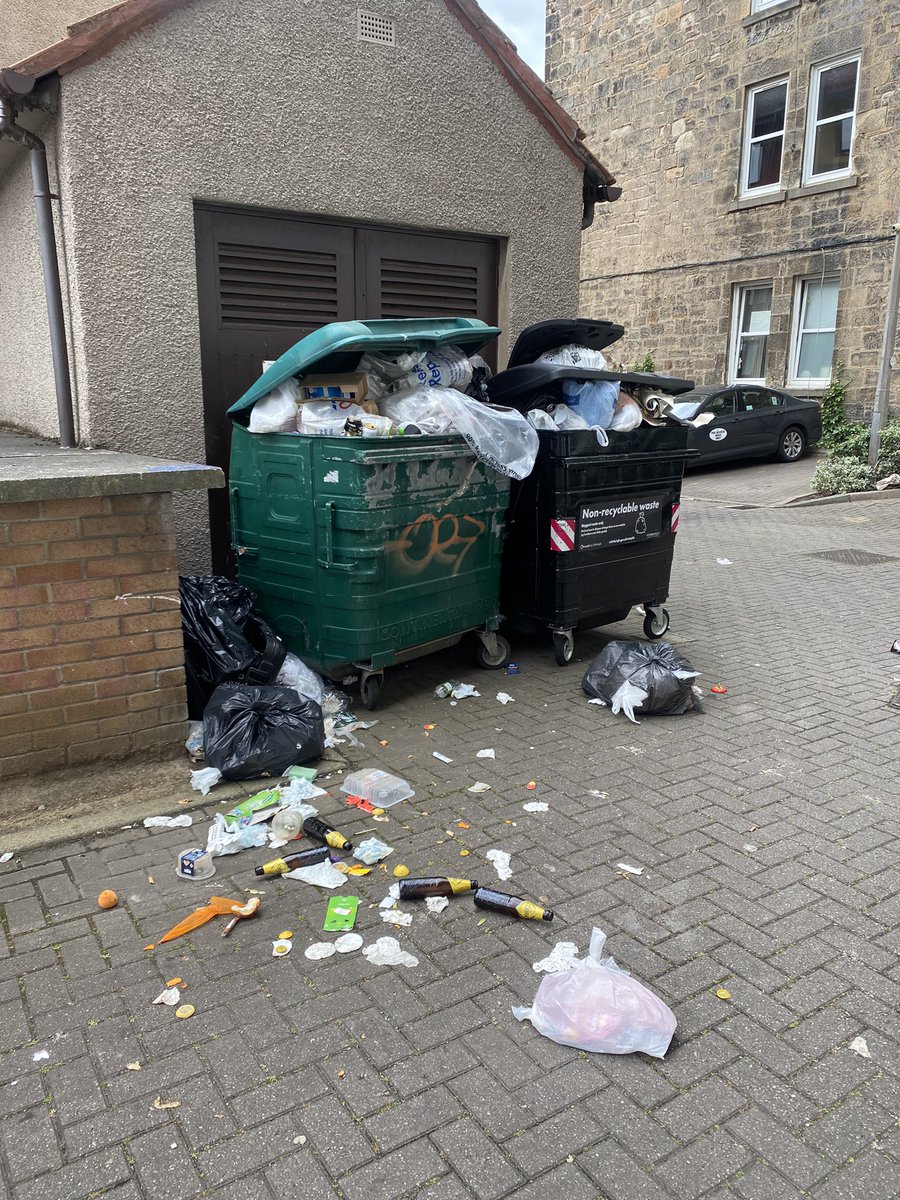FiFraser's tweet photo. Right @EdinburghCC sort this out! Bins in leith overflowing AGAIN! seagulls and foxes can’t help but cause a disgusting mess. https://t.co/l8240k9PSn