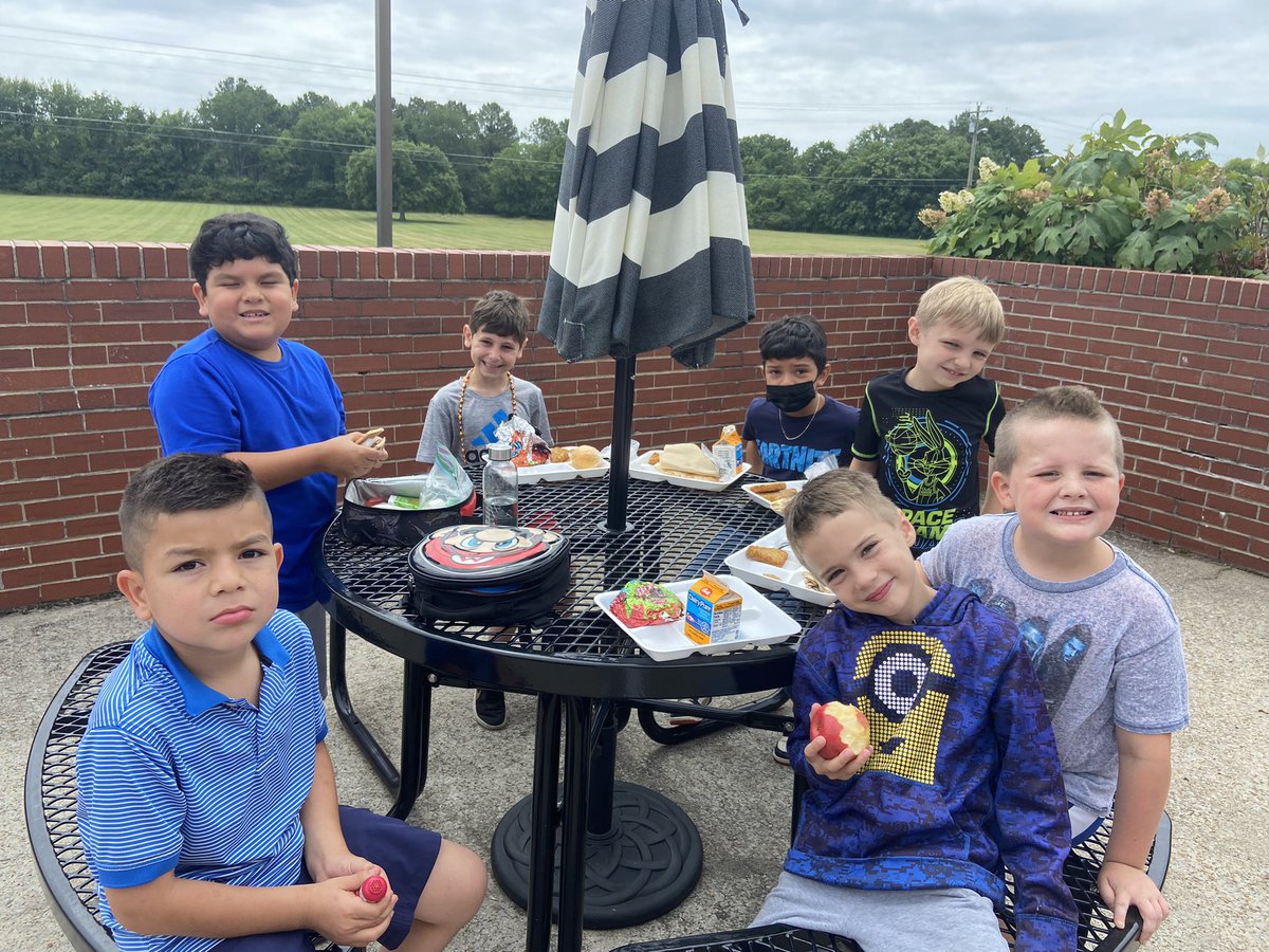 Raven Fiquett tweet media