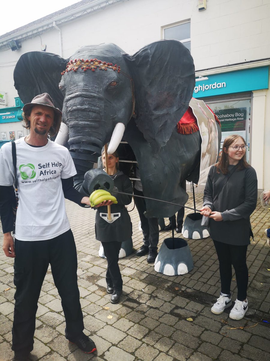 selfhelpafrica's tweet photo. Great to be part of #ElementsofChange over the weekend - a celebration of regenerative culture, creativity & #climateaction.
We brought along 'Africa' the elephant - symbolising the heavy burden carried by the African continent in relation to the #climatecrisis. https://t.co/K8ABuJC9QK