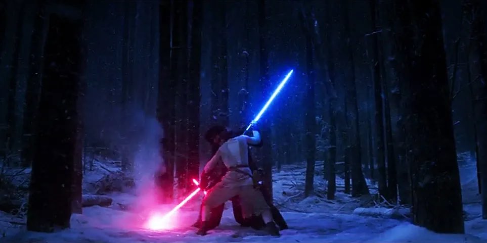 sw_holocron's tweet photo. JJ Abrams gave us one of the very best lightsaber battles in The Force Awakens 💛 https://t.co/Fb13v92iXm