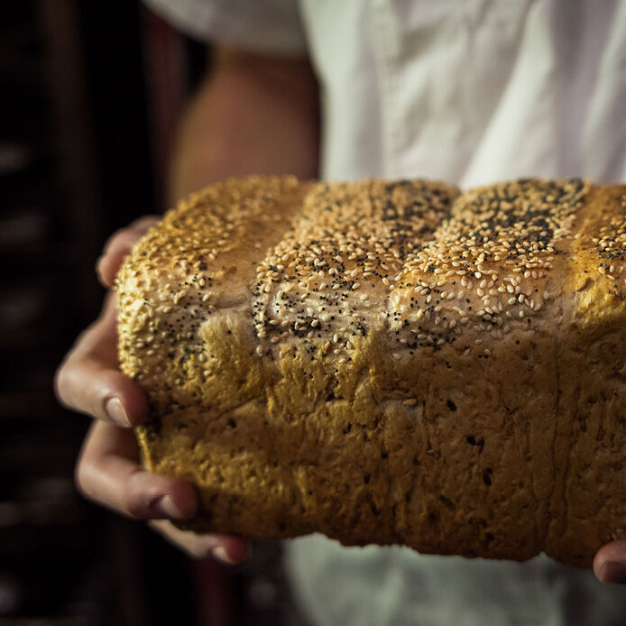 BanjosBakery's tweet photo. Our bakers are up bright and early every morning, ensuring the best quality for our customers. Make sure you enjoy some freshly baked deliciousness today.

#bakersappreciationpost #bakers #handmade #bakedfresh #bakery #freshbread #banjosbakery #bakingthingsbetter https://t.co/ktZIZwyuWd