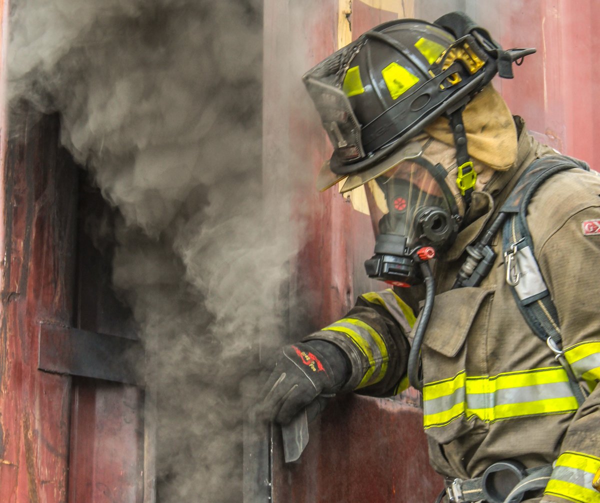 nysfirechiefs's tweet photo. Regional Hands-On Training - Fire Behavior on the Inside is back in the fall! Registration is open for courses in Orange (October 15-16) &amp; Schenectady (November 5-6) Counties. Learn how to host this course in your area or register for these locations here https://t.co/iV5wqQoTzi https://t.co/19an9QMPTc