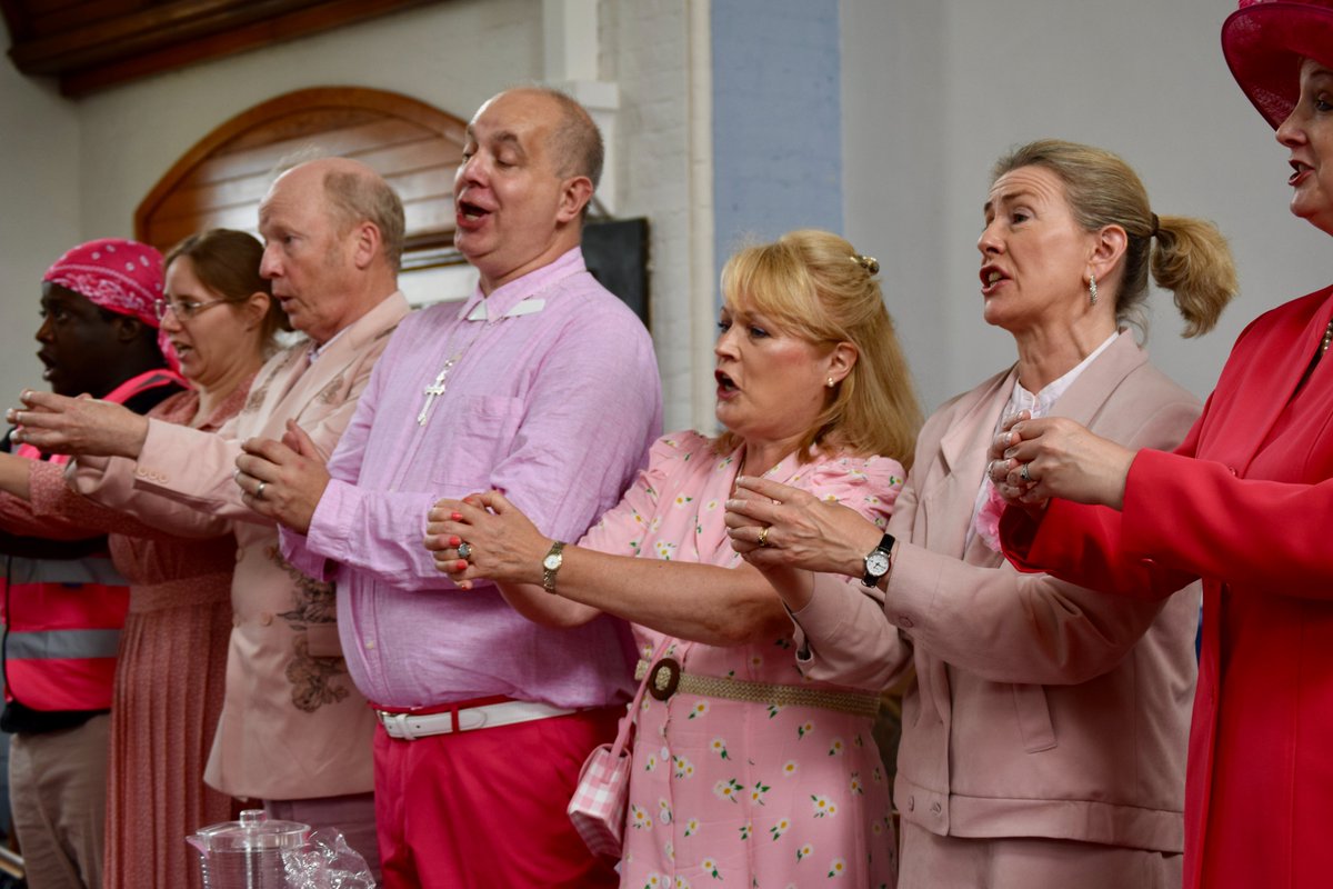 stpaulsopera's tweet photo. More pink https://t.co/kTBms9Ez8b