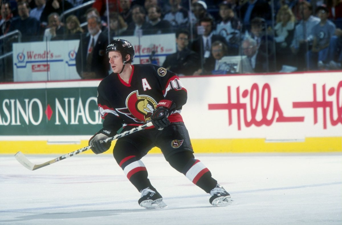 Senators's tweet image. Massive shout out to the fans, and of course to the @AlfieToTheHall group and all of their efforts! 

Let's PARTY: What are YOUR favourite @DAlfredsson11 moments!? 👇