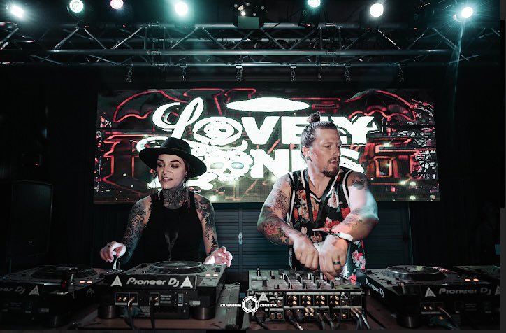<a href="/HappyFestivalOK/">Happy_Festival</a> went a little like this, we had an amazing time and can’t wait to play for Oklahoma again. We appreciate all the love and support from you boneheads, until next time!🖤💀🔪😈👽