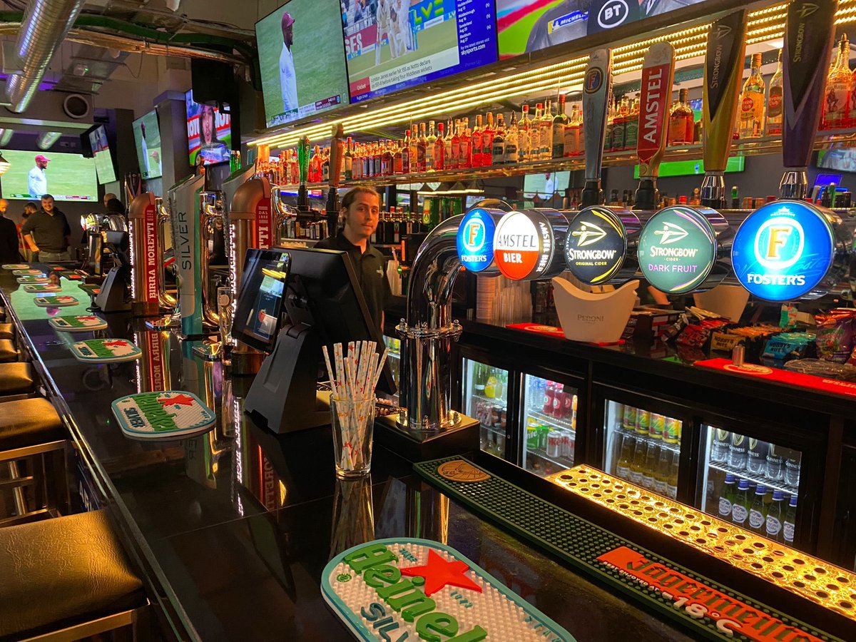 Blustream_HDBT's tweet photo. Check out the latest Blustream installation at Sharkey’s bar in Southampton, UK! Got to be one of the most amazing sports bar installations we’ve ever seen. Over 120 displays utilising our IP50 Video over IP solution! @Install_Mag @EILiveShow #LoveInstall https://t.co/kqM9oXreQo