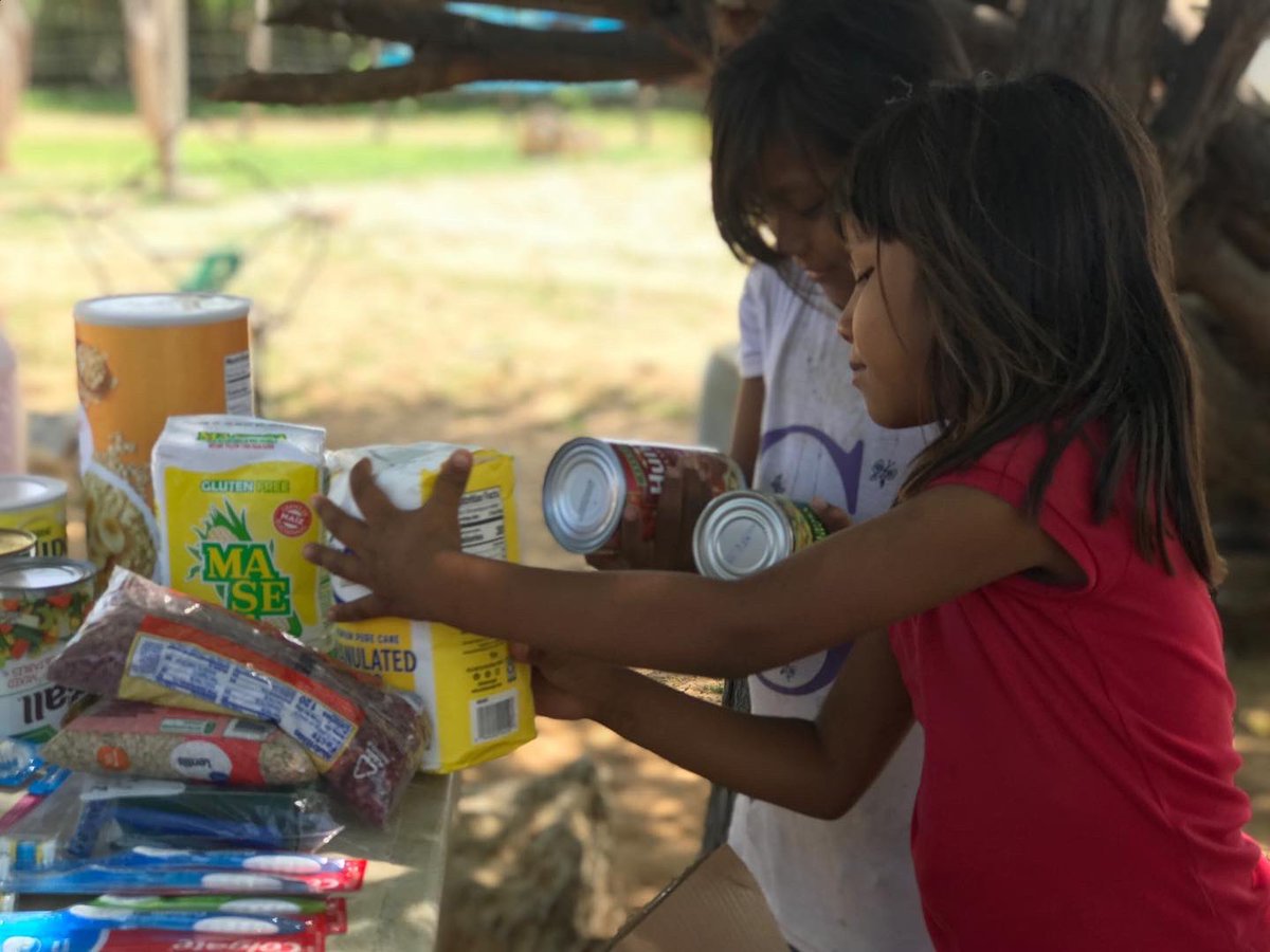 breadofhope's tweet image. We’d like to send a special thank you to @alpharettafbc for helping us send over 40 Boxes of Hope to Venezuela. 
The boxes were delivered last week to the Wayuu communities of Palo Alto and Zamurpana.  Thank you for partnering with us in bringing the gospel to the Wayuu people.