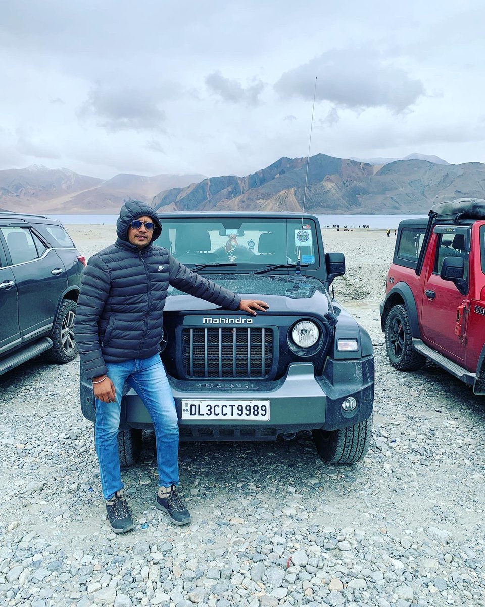 gaurav9799's tweet photo. #Pangonglake at14000ft!Worlds highest salt water lake  seems dyed in Blue! Stands in Stark contrast to arid Mountains around!The people here are very kind! Hospitality is second to none #Jammu #Kashmir #Ladakh Nahi Dekha to Kuch nahi dekha! #IncredibleIndia https://t.co/DaCkuj0tiE
