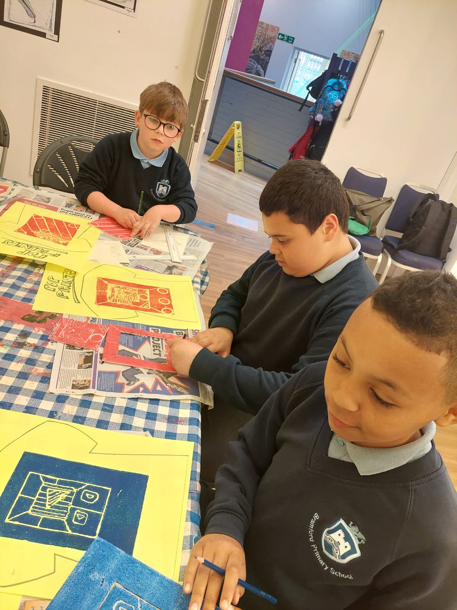 Year 5 widened their arts horizons by visiting Wolverhampton Art Gallery for their first activity for Griffin Schools Trust GAF 2022! Our Griffins’ thoroughly enjoyed their print making workshop and their tour of the gallery. #GriffinArtsFestival #GriffinGreat <a href="/GriffinArtsFest/">Griffin Arts Festival</a>