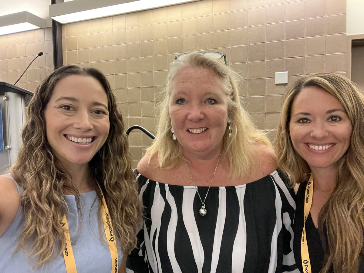 PUSDinnovate's tweet image. Thank you @kerszi  for sharing the stage with us today and teaching us all about #LearningInTheLoo!