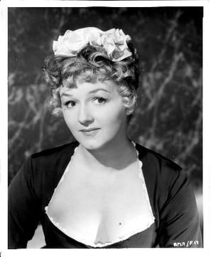 Remembering my comedy heroine, #JoanSims who died on this day in 2001.
