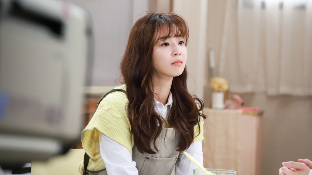 choiyebins's tweet photo. JWide company posts behind the scenes of yebin from #ItsBeautifulNow 😇🤍🍰🕊

#ChoiYebin #최예빈 https://t.co/FbPMlS7GlT