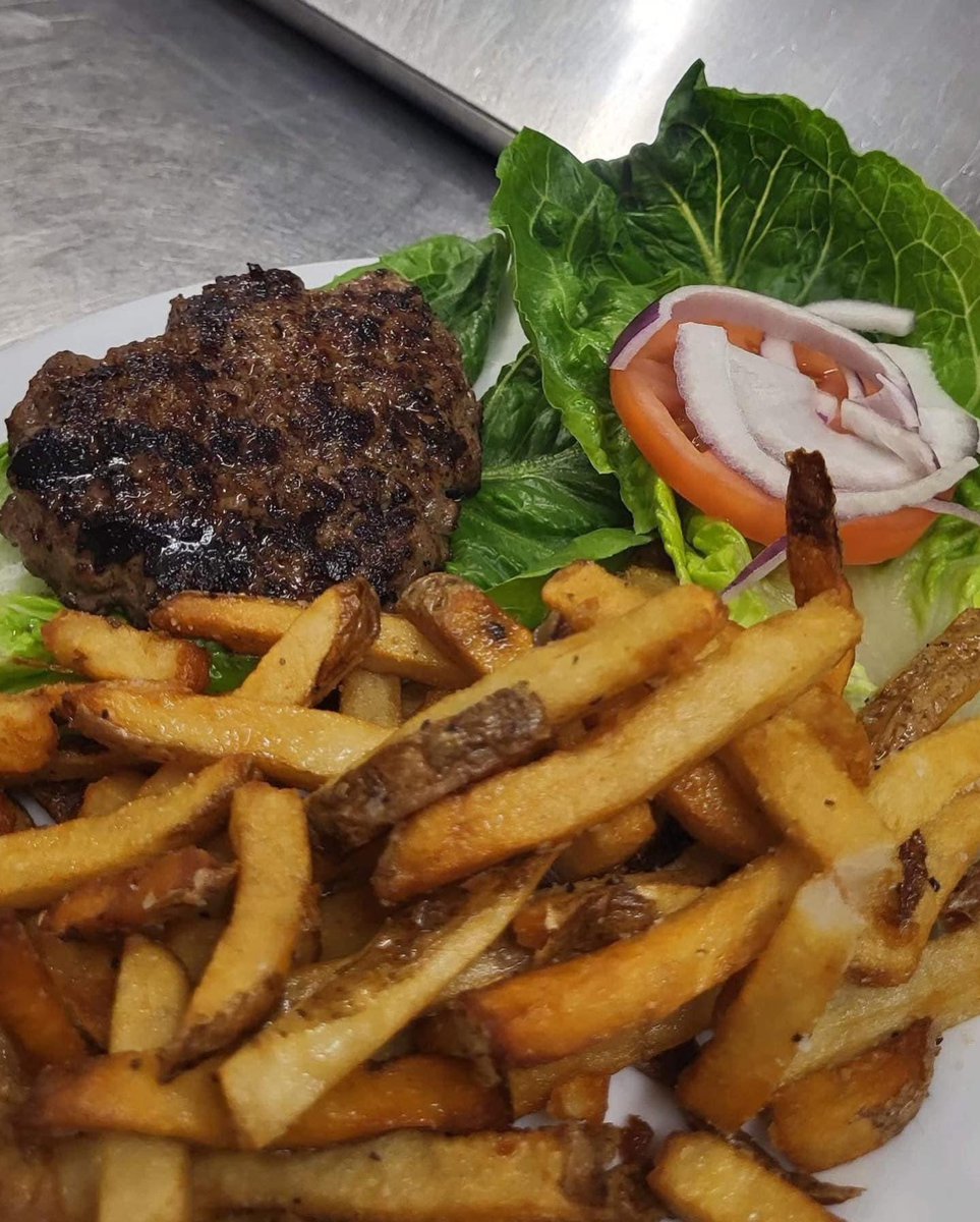 Yum!!

Great pub food!   Stop by and enjoy!  

<a href="/TecumsehBIA/">Tecumseh BIA</a> <a href="/windsoriteDOTca/">windsoriteDOTca News</a> 

#YQG
