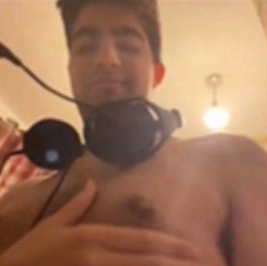Jorpie6's tweet photo. @IceySHOX @Cxrpin Shush blob https://t.co/UomEOYbIHZ