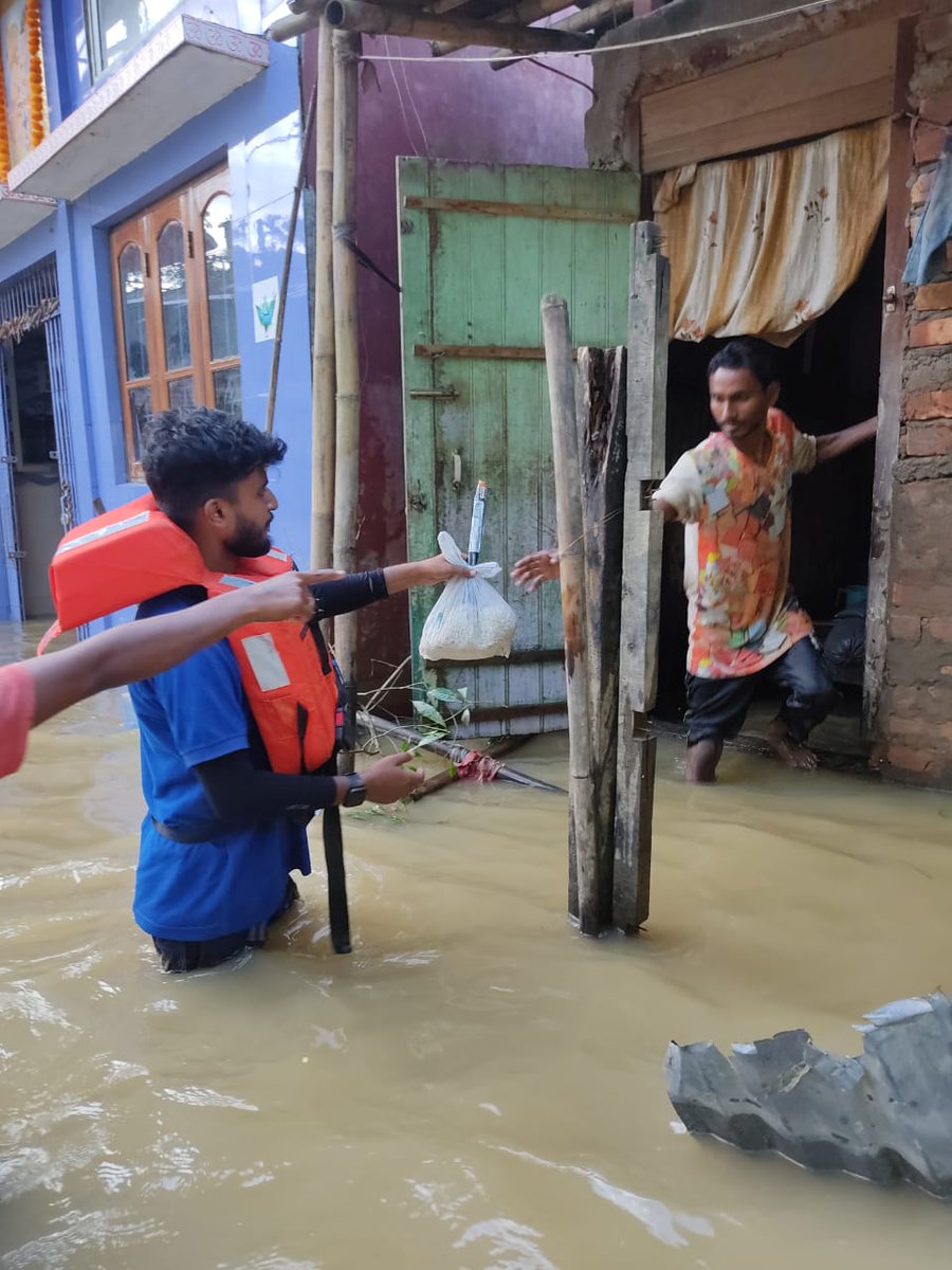 carefoundation7's tweet photo. #SilcharFlood #FloodRelief #prayforsilchar
@dccachar https://t.co/tcdxdhANzf