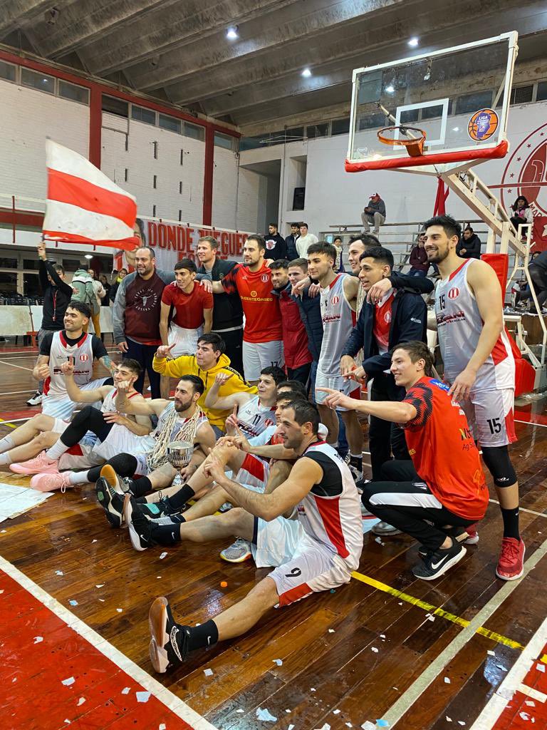 Salud campeón ❤️🥂